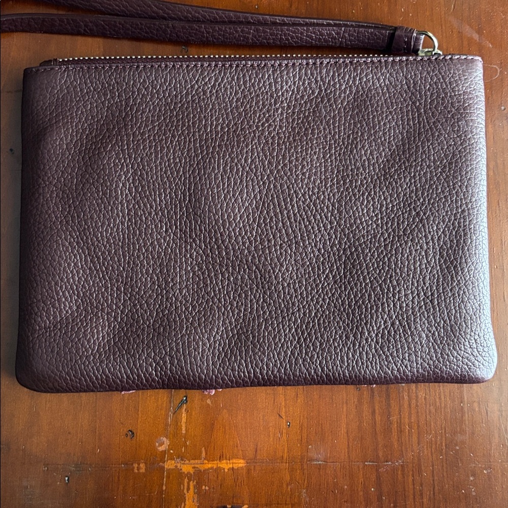 Punto Fibbia Made in Italy Burgundy Leather Wristlet - Picture 2 of 4